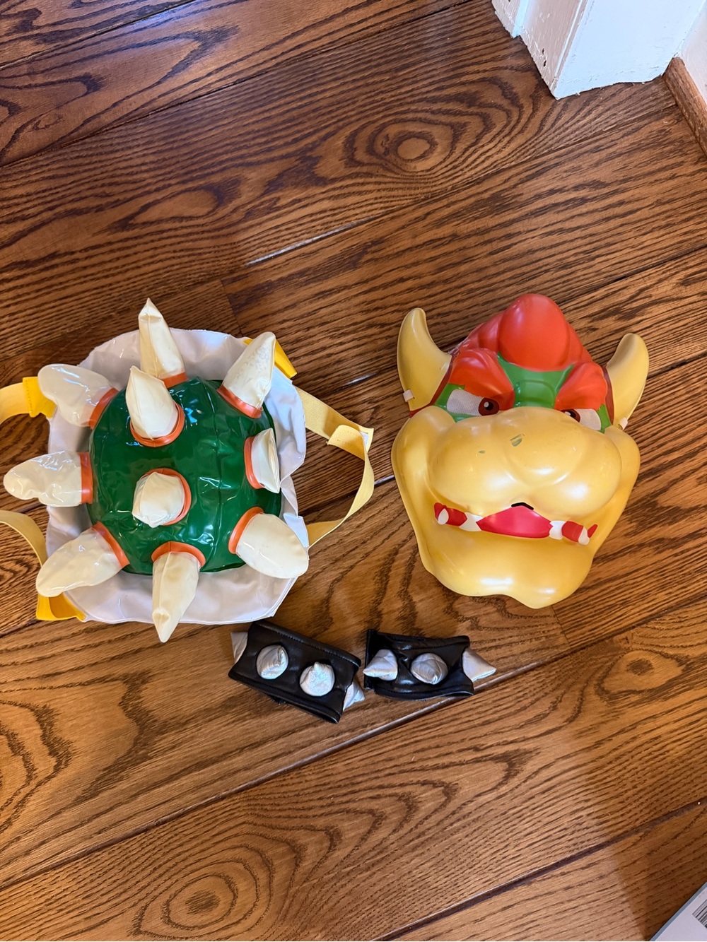 Kids Super Mario Bro Bowser Costume Set in Yellow & Green